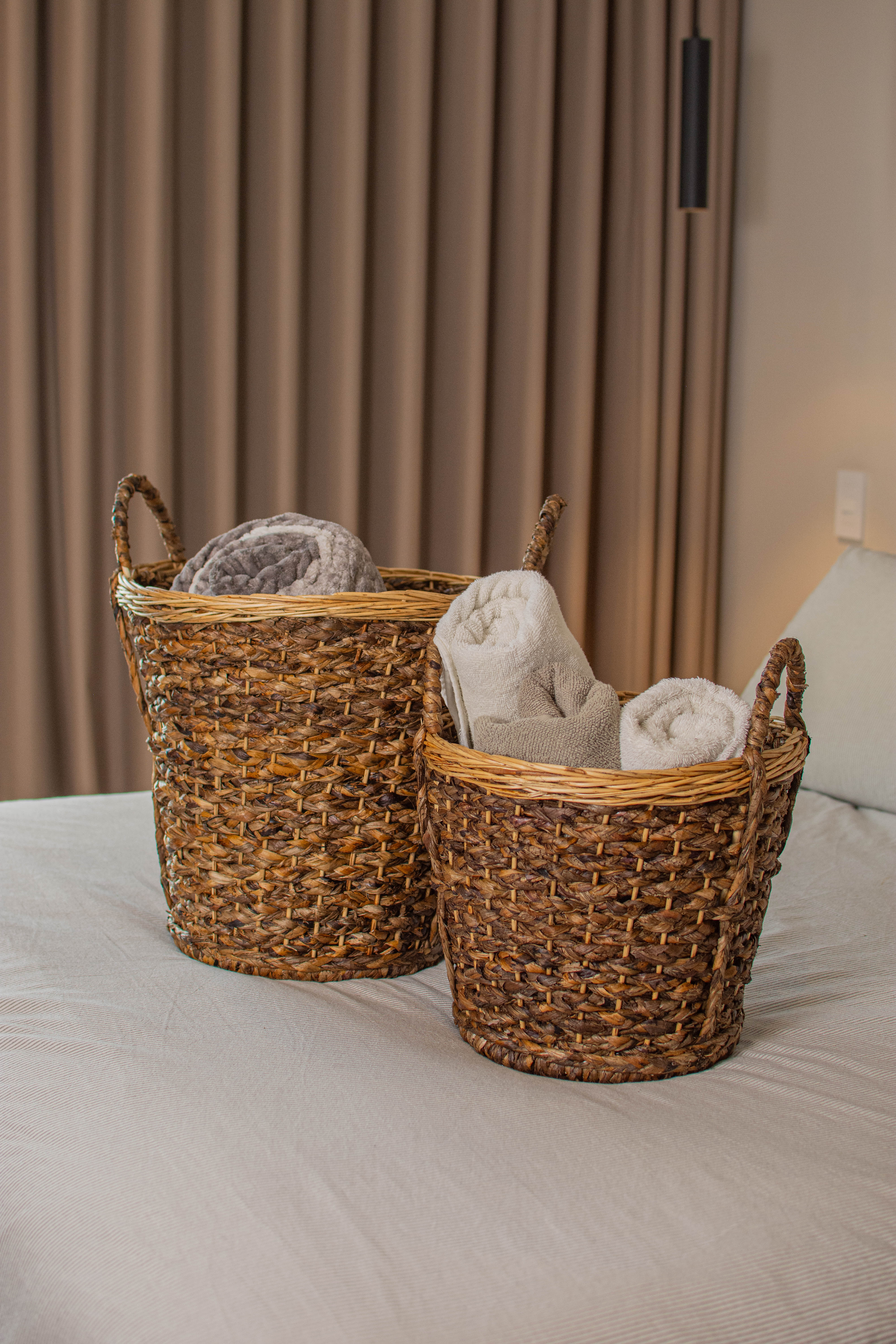 Canasto Cónico en Fibra de Plátano.