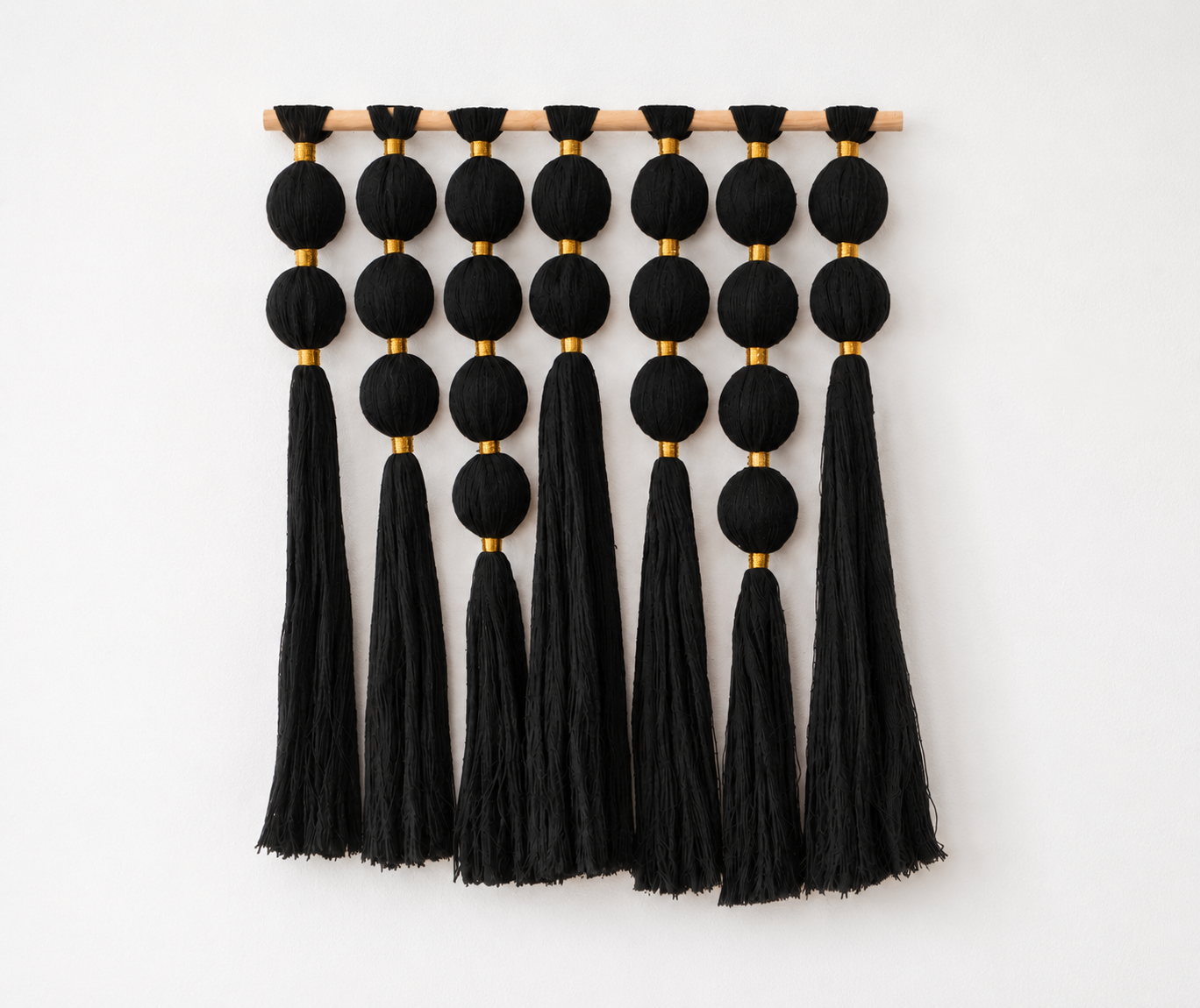 Tapiz Macramé Esferas Negro