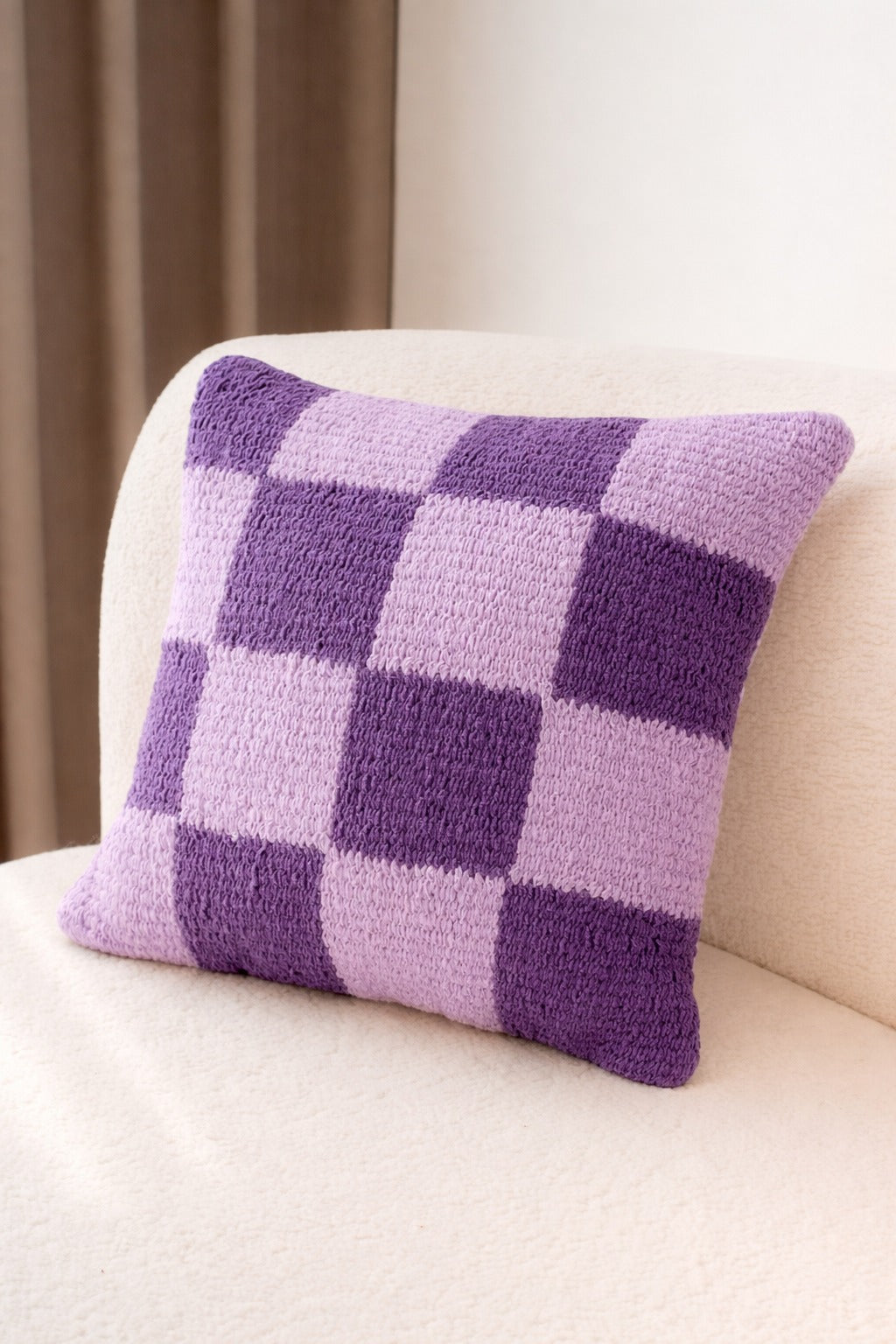 Cojin a Cuadros Tejido a Mano Morado Combinado